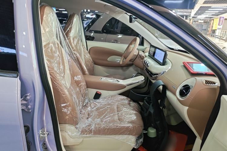 Used Wuling Bingo 2025 333 km Enjoyment Version Right Front Seat