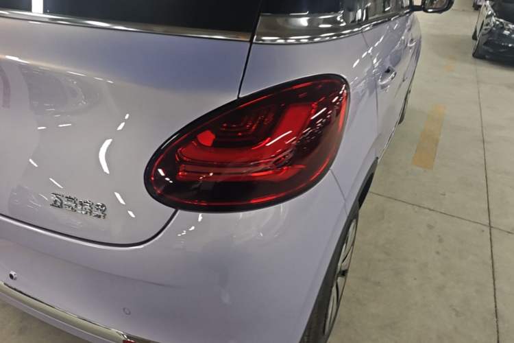 Used Wuling Bingo 2025 333 km Lingxi Deluxe Edition Right Rear Taillight