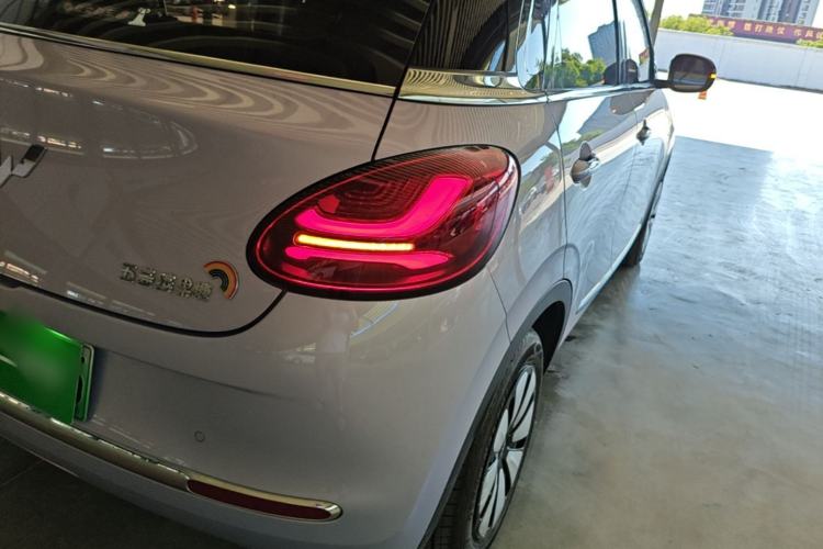 Used Wuling Bingo 2025 333 km Lingxi Connected Version Right Rear Taillight
