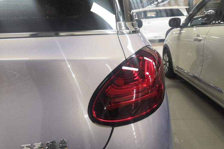 Used Wuling Bingo 2025 333 km Enjoyment Version Right Rear Taillight