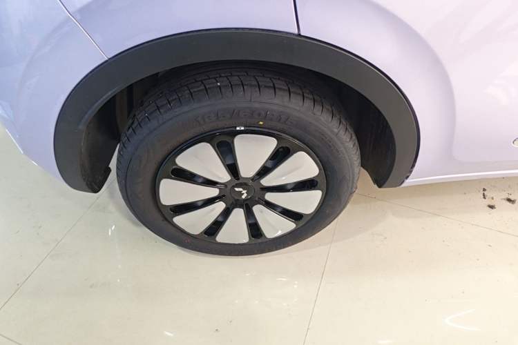 Used Wuling Bingo 2025 333 km Enjoyment Version Right Rear Wheel Hub