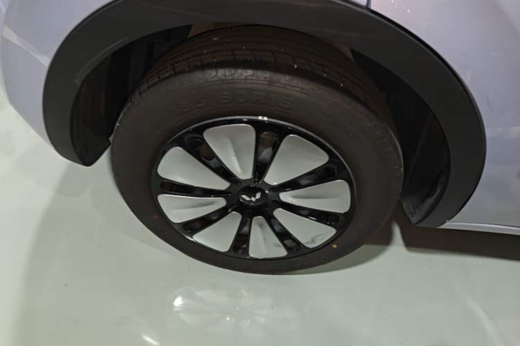 Used Wuling Bingo 2025 333 km Enjoyment Version Right Rear Wheel Hub