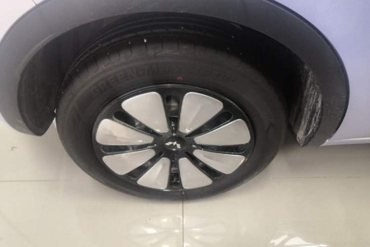 Used Wuling Bingo 2025 333 km Enjoyment Version Right Rear Wheel Hub