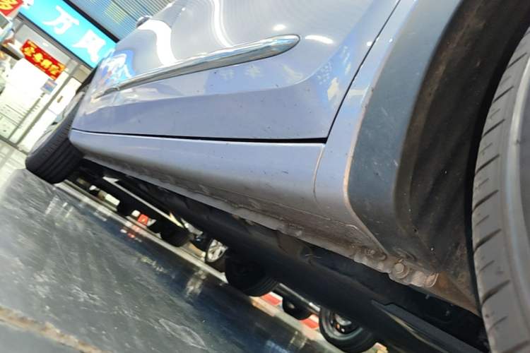 Used Wuling Bingo 2025 333 km Lingxi Connected Version Right Side Sill