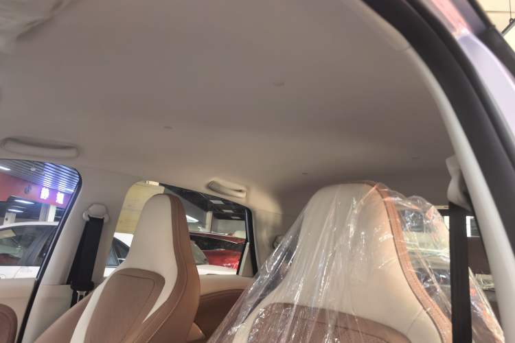 Used Wuling Bingo 2025 333 km Enjoyment Version Roof