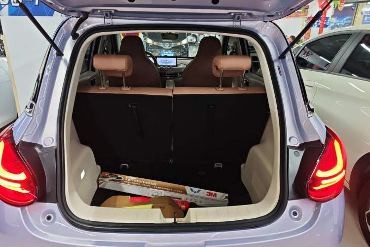Used Wuling Bingo 2025 333 km Lingxi Deluxe Edition Trunk