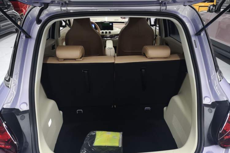 Used Wuling Bingo 2025 333 km Enjoyment Version Trunk