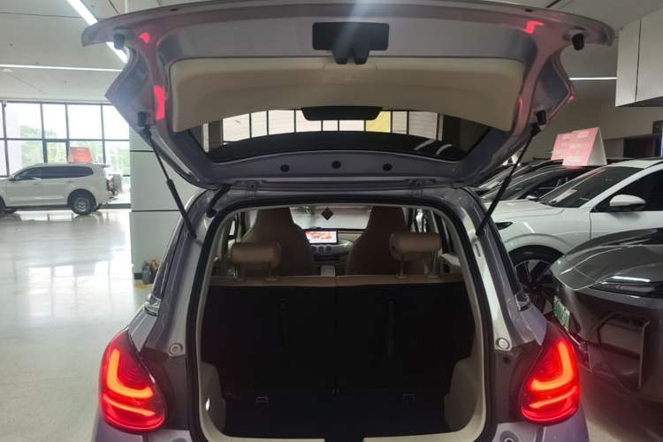 Used Wuling Bingo 2025 410 km Lingxi Deluxe Edition Trunk