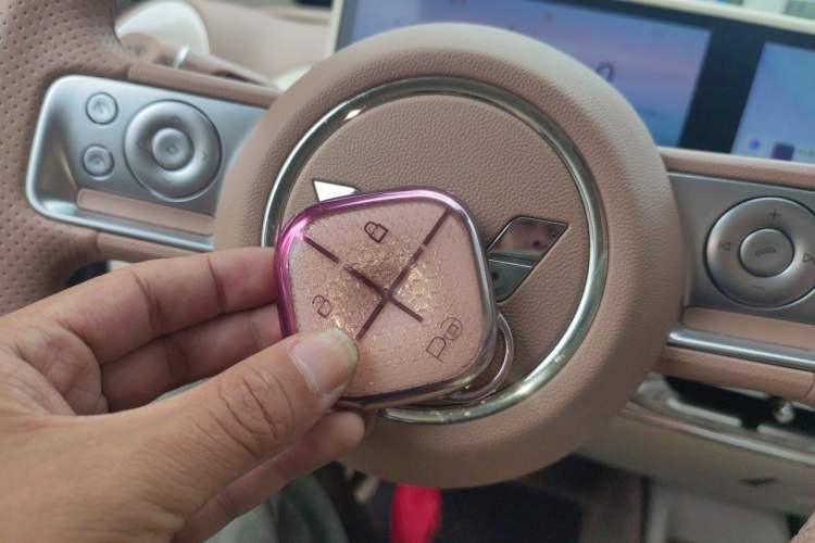 Used Wuling Bingo 2025 410 km Lingxi Deluxe Edition Vehicle Key