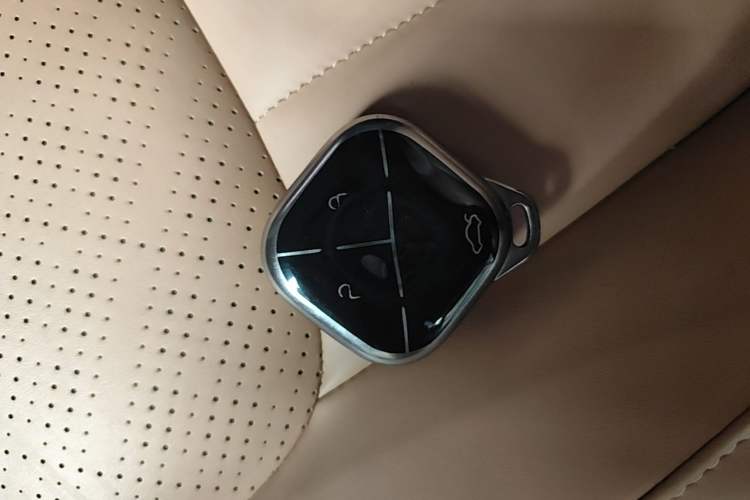 Used Wuling Bingo 2025 333 km Lingxi Deluxe Edition Vehicle Key