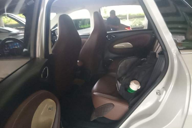 Used Wuling Bingo 2025 333 km Lingxi Connected Version Left Rear Seat