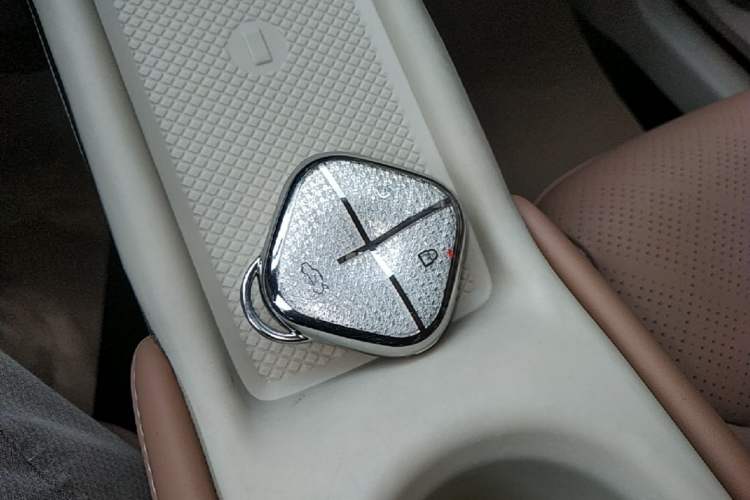Used Wuling Bingo 2025 333 km Lingxi Deluxe Edition Vehicle Key