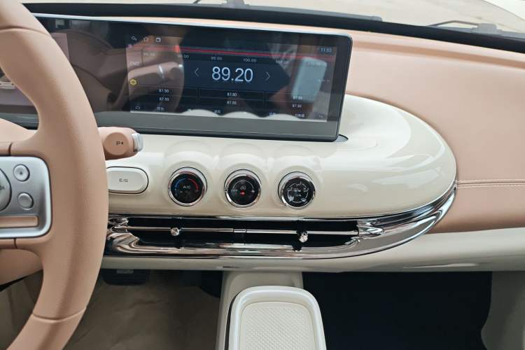 Used Wuling Bingo 2025 333 km Lingxi Connected Version Audio And AC Panel
