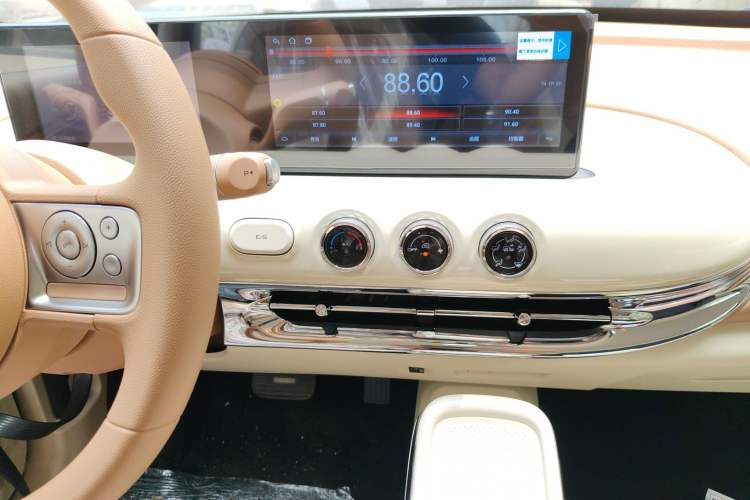 Used Wuling Bingo 2025 333 km Enjoyment Version Audio And AC Panel