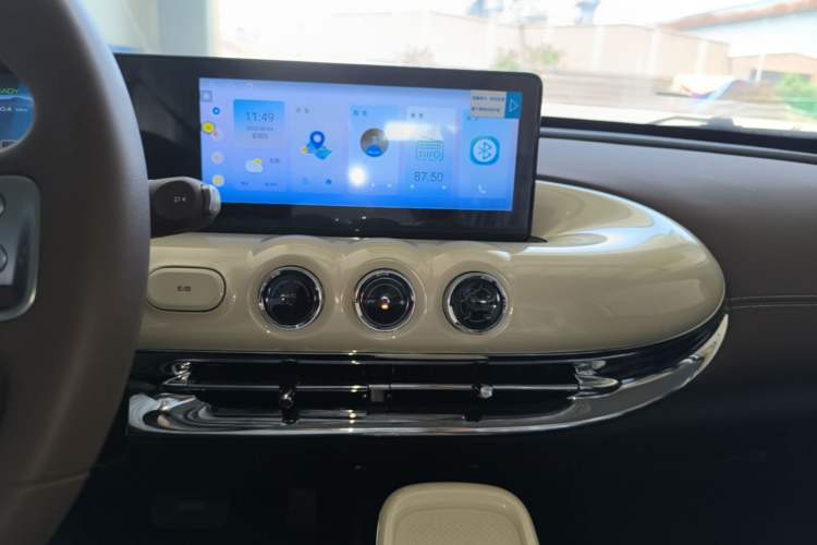 Used Wuling Bingo 2025 333 km Enjoyment Version Audio And AC Panel