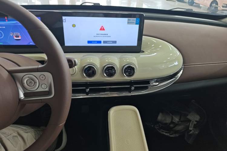 Used Wuling Bingo 2025 333 km Enjoyment Version Audio And AC Panel