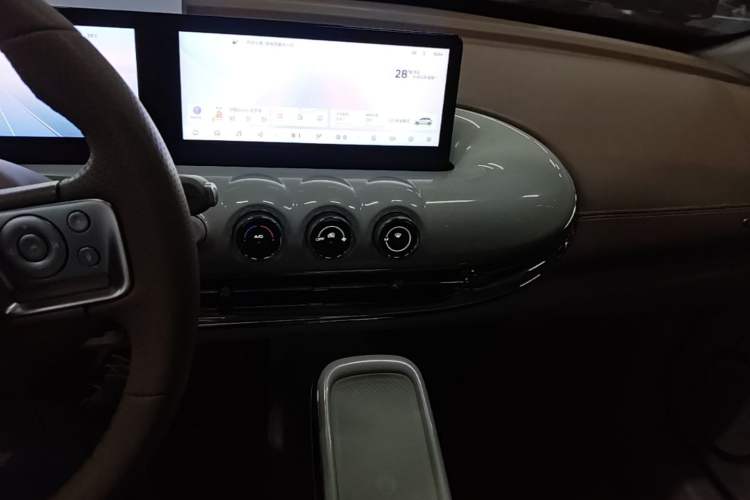 Used Wuling Bingo 2025 333 km Lingxi Deluxe Edition Audio And AC Panel
