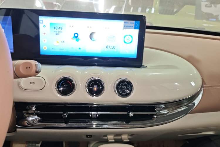 Used Wuling Bingo 2025 333 km Enjoyment Version Audio And AC Panel