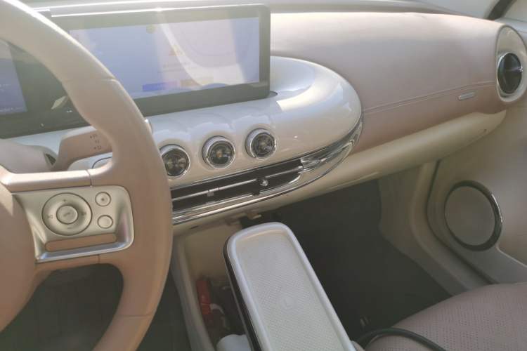 Used Wuling Bingo 2025 333 km Enjoyment Version Audio And AC Panel
