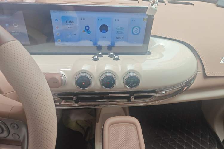 Used Wuling Bingo 2025 333 km Lingxi Connected Version Audio And AC Panel