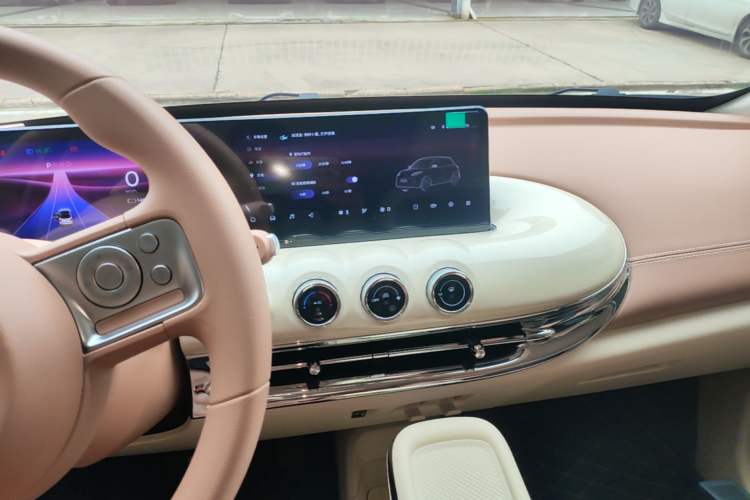 Used Wuling Bingo 2025 333 km Lingxi Connected Version Audio And AC Panel