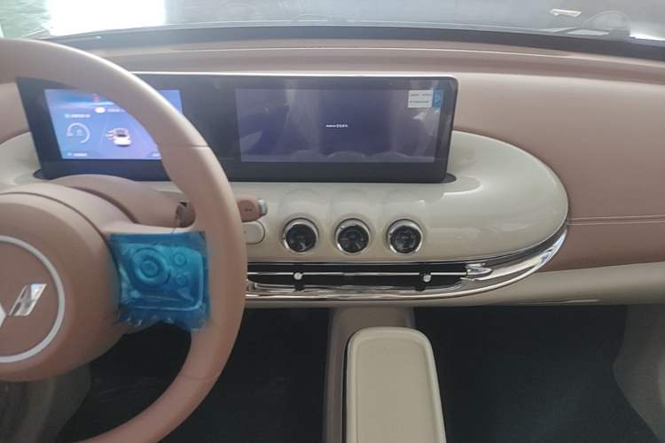Used Wuling Bingo 2025 333 km Enjoyment Version Audio And AC Panel