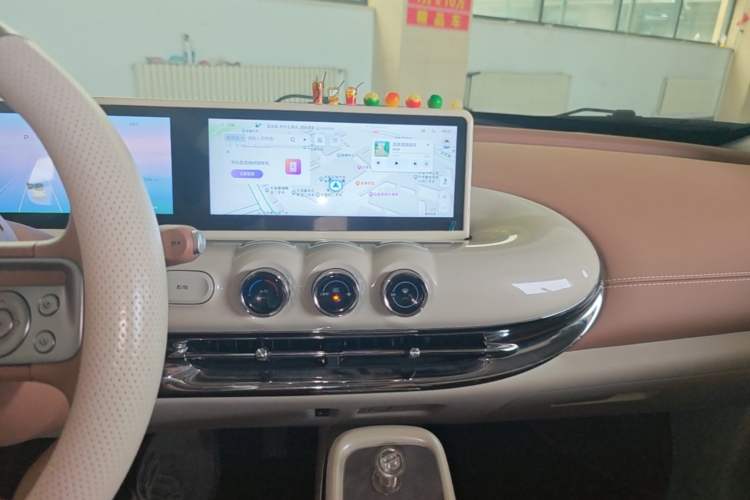 Used Wuling Bingo 2025 333 km Lingxi Connected Version Audio And AC Panel