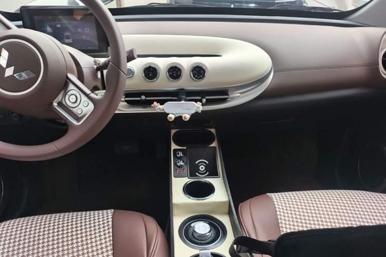 Used Wuling Bingo 2025 203km Light Edition Audio And AC Panel