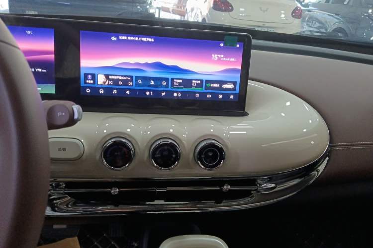 Used Wuling Bingo 2025 333 km Lingxi Connected Version Audio And AC Panel