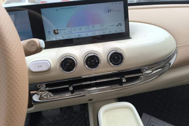 Used Wuling Bingo 2025 333 km Lingxi Deluxe Edition Audio And AC Panel