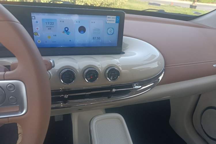 Used Wuling Bingo 2025 333 km Lingxi Connected Version Audio And AC Panel