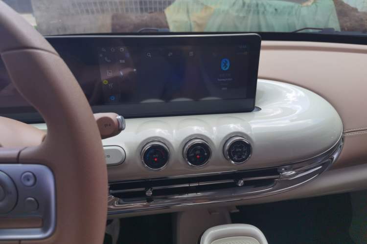 Used Wuling Bingo 2025 333 km Lingxi Connected Version Audio And AC Panel