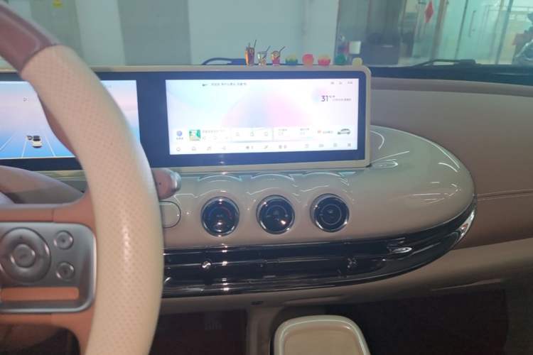 Used Wuling Bingo 2025 333 km Lingxi Connected Version Audio And AC Panel