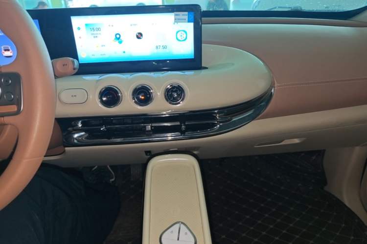 Used Wuling Bingo 2025 333 km Lingxi Deluxe Edition Audio And AC Panel