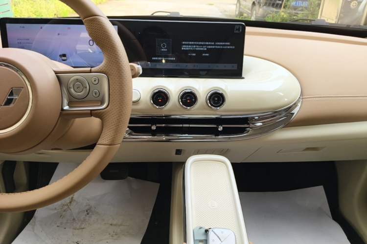 Used Wuling Bingo 2025 333 km Lingxi Deluxe Edition Audio And AC Panel