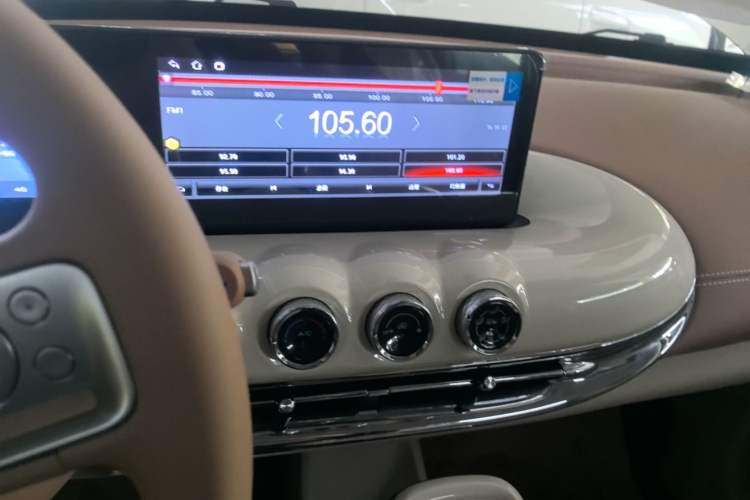 Used Wuling Bingo 2025 333 km Enjoyment Version Audio And AC Panel