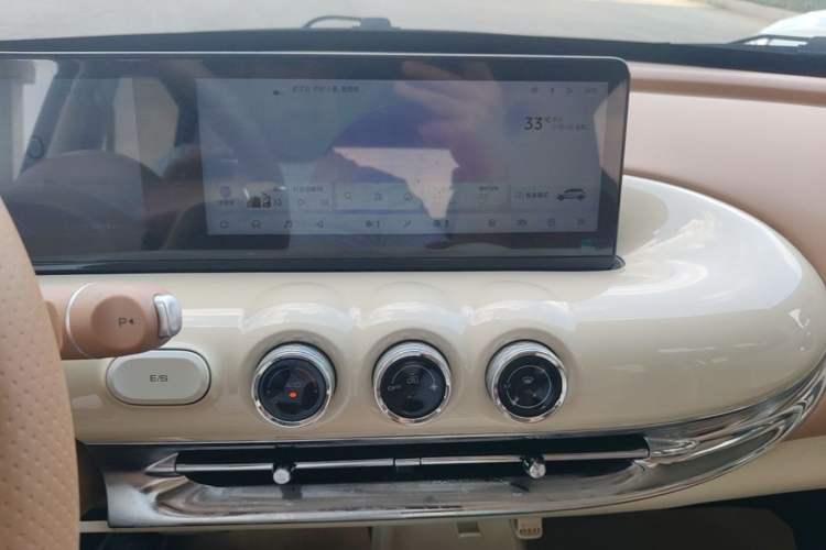 Used Wuling Bingo 2025 333 km Lingxi Deluxe Edition Audio And AC Panel
