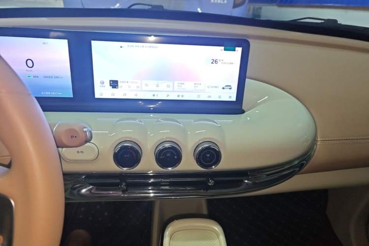 Used Wuling Bingo 2025 333 km Lingxi Connected Version Audio And AC Panel