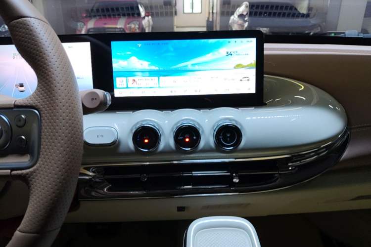 Used Wuling Bingo 2025 333 km Lingxi Deluxe Edition Audio And AC Panel