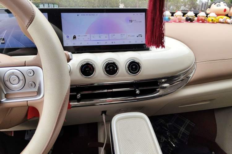 Used Wuling Bingo 2025 333 km Lingxi Connected Version Audio And AC Panel