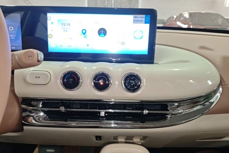 Used Wuling Bingo 2025 333 km Enjoyment Version Audio And AC Panel