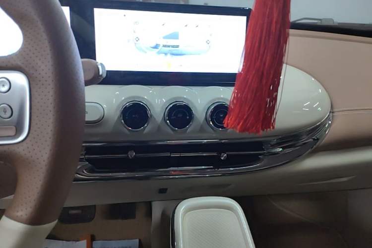 Used Wuling Bingo 2025 333 km Lingxi Connected Version Audio And AC Panel