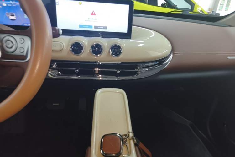 Used Wuling Bingo 2025 333 km Lingxi Connected Version Audio And AC Panel