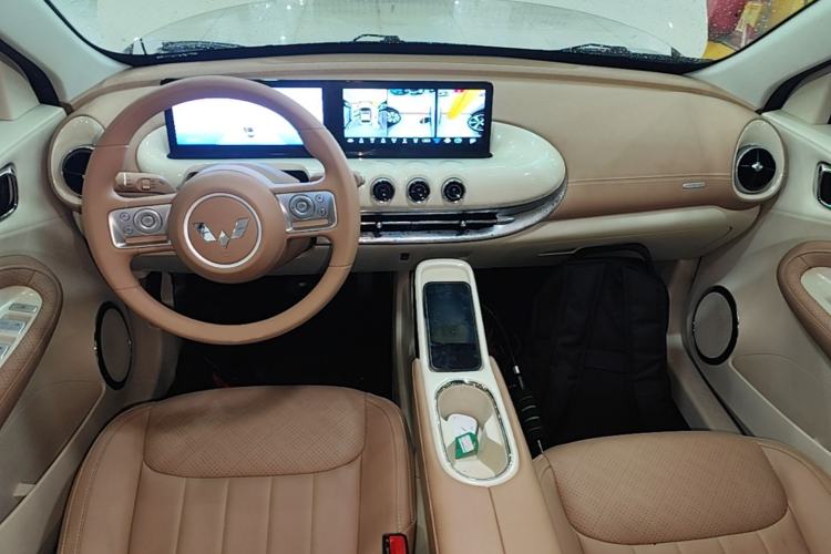 Used Wuling Bingo 2025 333 km Lingxi Connected Version Center Console