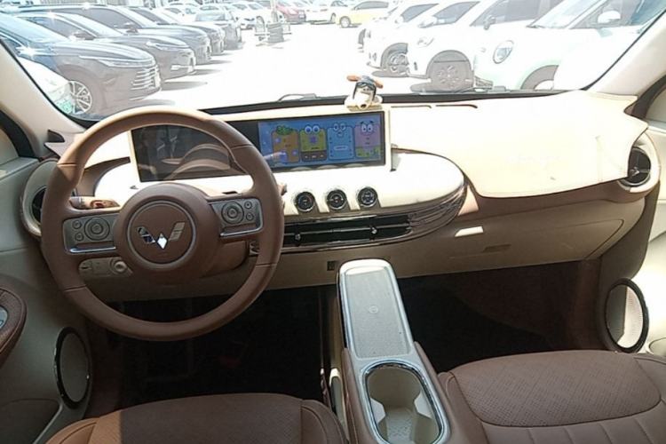 Used Wuling Bingo 2025 333 km Lingxi Connected Version Center Console
