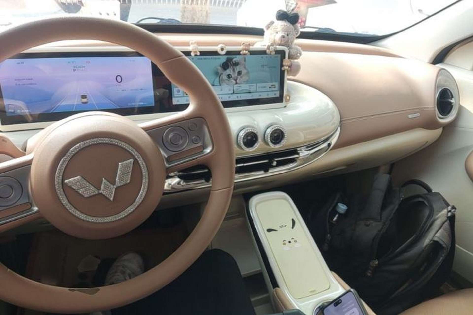 Used Wuling Bingo 2025 333 km Lingxi Connected Version Center Console