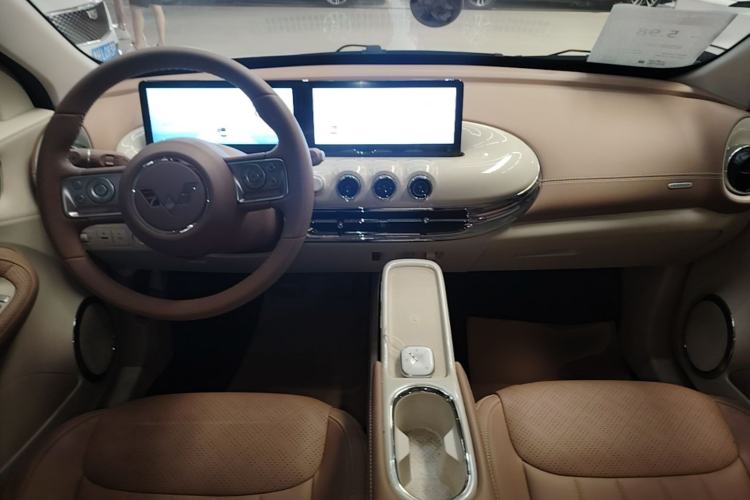 Used Wuling Bingo 2025 333 km Lingxi Deluxe Edition Center Console