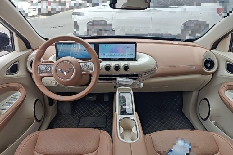 Used Wuling Bingo 2025 410 km Lingxi Deluxe Edition Center Console