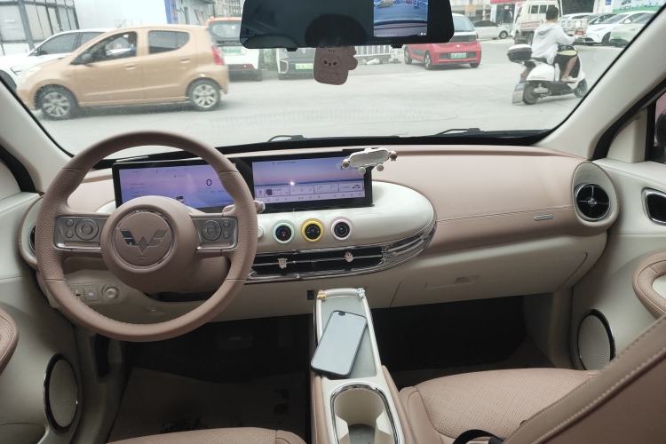 Used Wuling Bingo 2025 333 km Lingxi Deluxe Edition Center Console