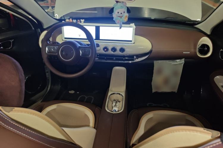 Used Wuling Bingo 2025 333 km Lingxi Connected Version Center Console